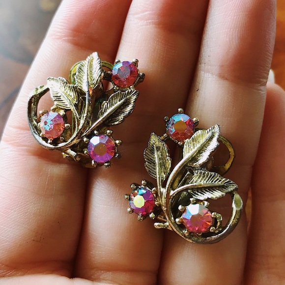 Vintage 50s Aurora Borealis Pink Earrings - Picture 8 of 8